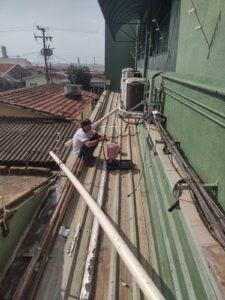 correção de fluido refrigerante sempre com balança!